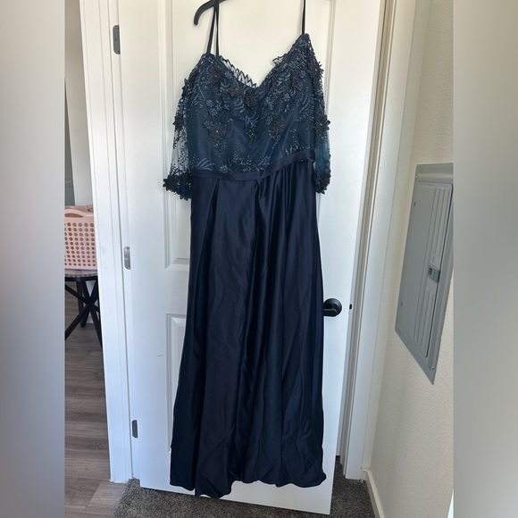 Custom Navy Formal Dress Size 16-18 - Picture 1 of 4